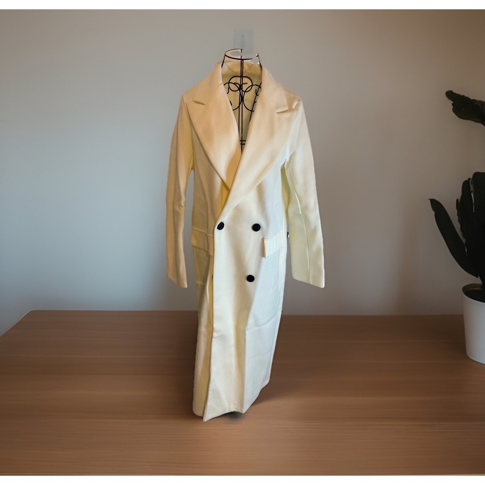 Women's Off White Long Double-Breasted Coat Size Medium  NWT